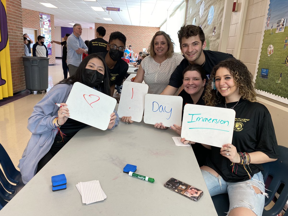 HirjiRabia's tweet photo. World Language Immersion Day @IslipUFSD. It was a fun day filled with language and cultural activities. Thank you to our fabulous teachers @SchierhorstIHS And Sarah Ito for all the hard work you put into making this event successful #Isliphs #isliprising #islipworldlanguage https://t.co/PN1v6Owhg6