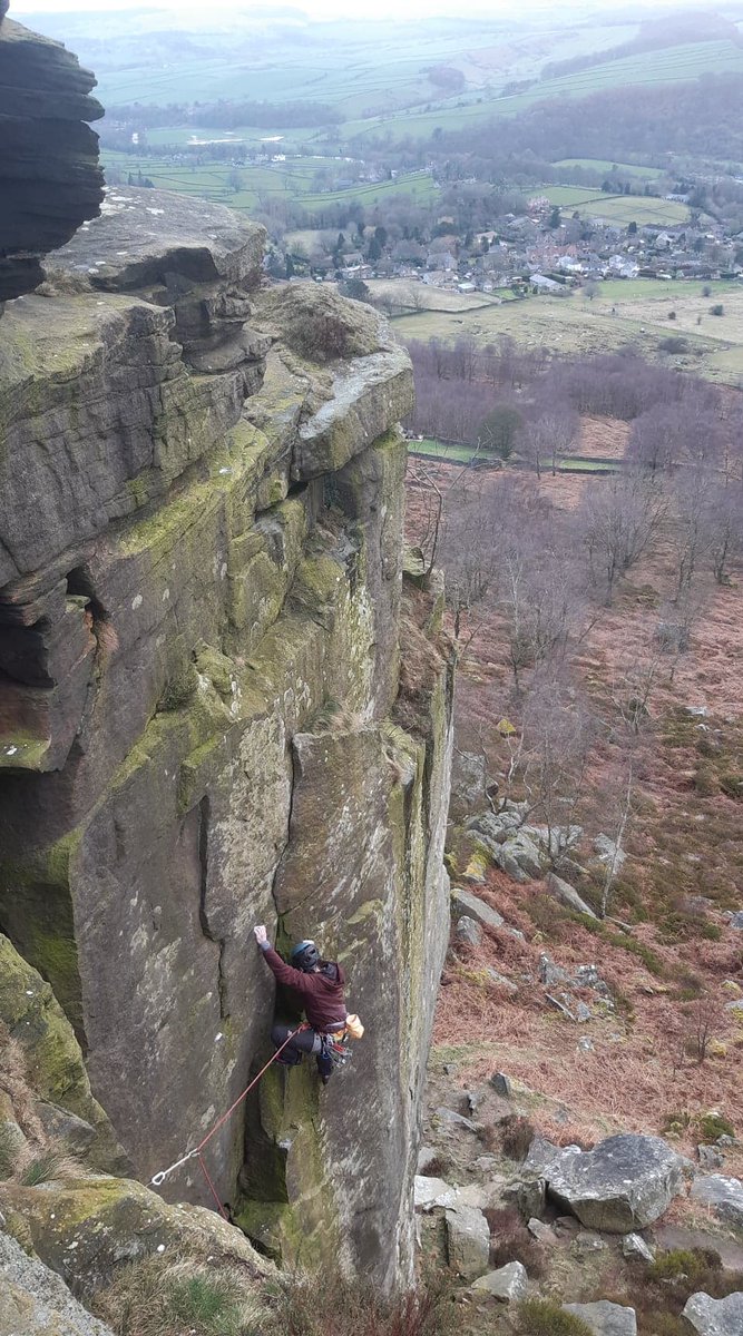 mountain_eering's tweet photo. We had amazing weather last weekend on our Carlswark hut meet. In true LMC fashion we took maximum advantage with lots of Trad and bouldering at #stanageplantation and #curbar. Spring has arrived!
#leedsmountaineeringclub #tradisrad #climbing #bouldering #mountaineering https://t.co/mfX4MiHgqu