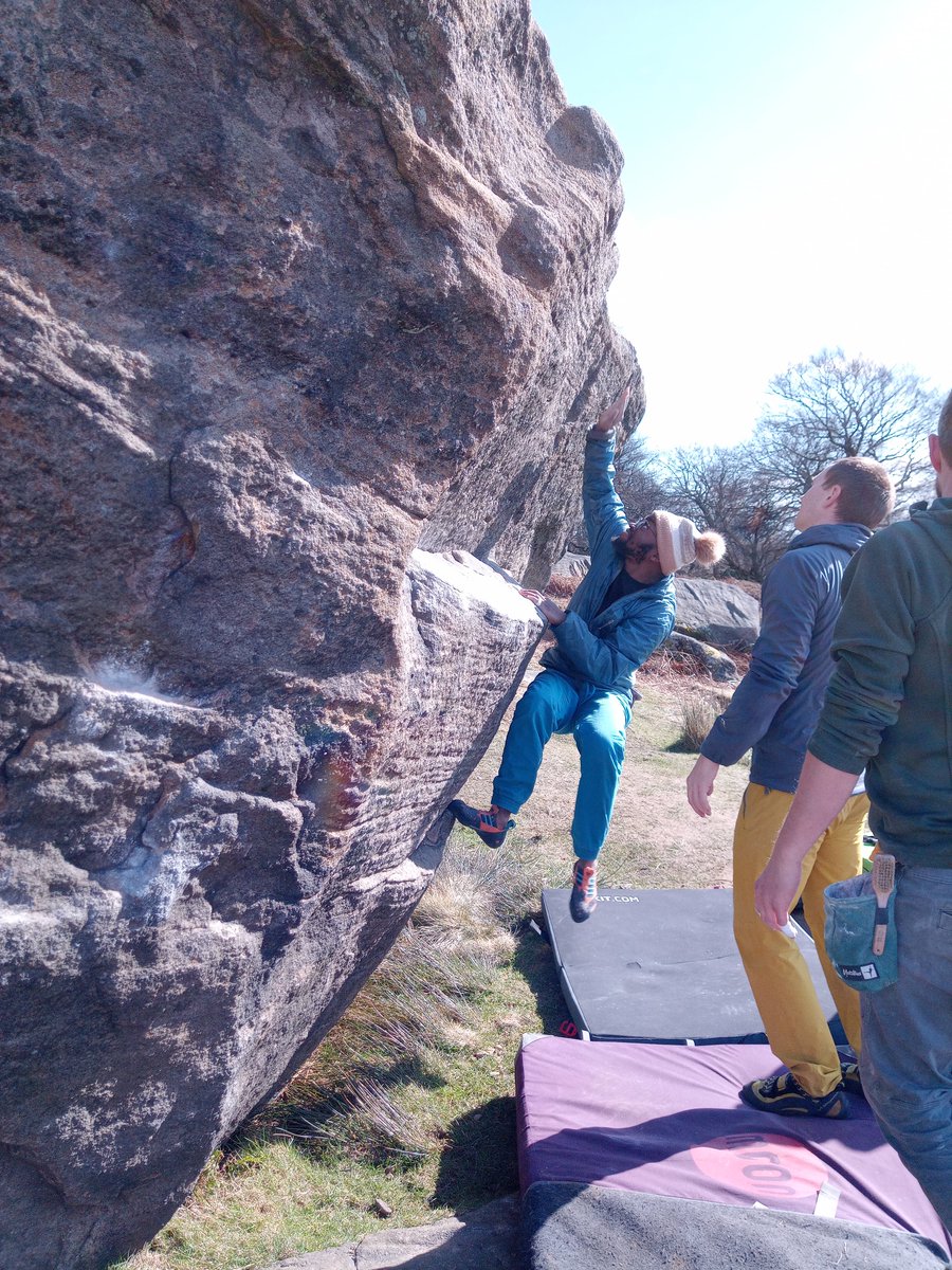 mountain_eering's tweet photo. We had amazing weather last weekend on our Carlswark hut meet. In true LMC fashion we took maximum advantage with lots of Trad and bouldering at #stanageplantation and #curbar. Spring has arrived!
#leedsmountaineeringclub #tradisrad #climbing #bouldering #mountaineering https://t.co/mfX4MiHgqu