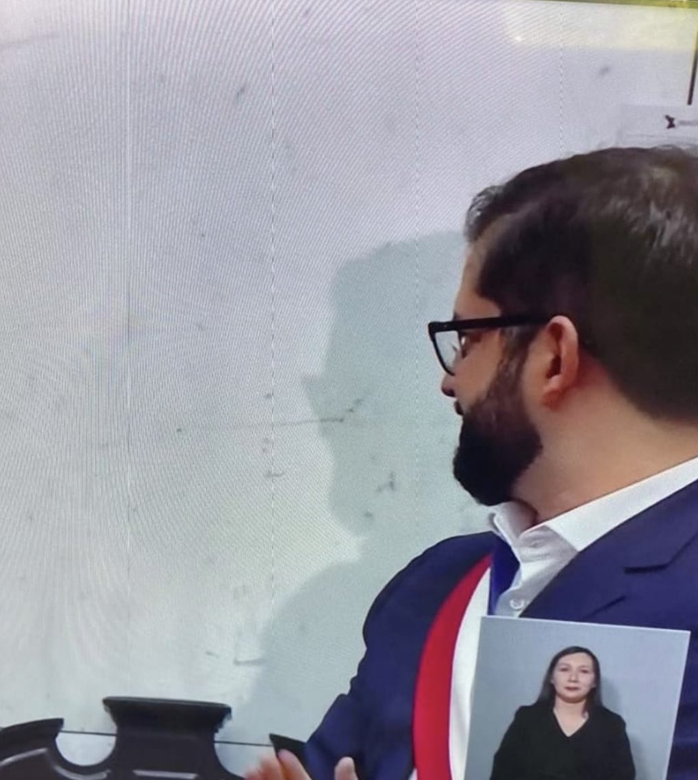 difamadores's tweet image. Allende , estuvo ahí con ⁦@gabrielboric⁩