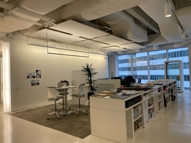 PDRcorp's tweet photo. Thank you to everyone who has helped with the Houston office cleanup, layout changes, and organization! The space at PDR Houston office feels fresh, clean, and inspiring ๐
#PDRcorp #HybridThinking #Futureofwork #Hybridworkplace #officecleanup #balance #innovation #workplace https://t.co/6vKba4Oe6v