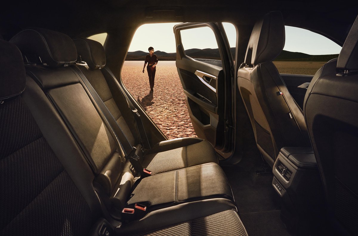 renault_uk's tweet image. all new Renault Austral SUV E-Tech hybrid has an interior design that prioritises both comfort and quality, with a luxurious finish and more backseat legroom than any other SUV on the market.
#techcontrol #takecontrol #Renault #Austral #ETech #hybrid #SUV
