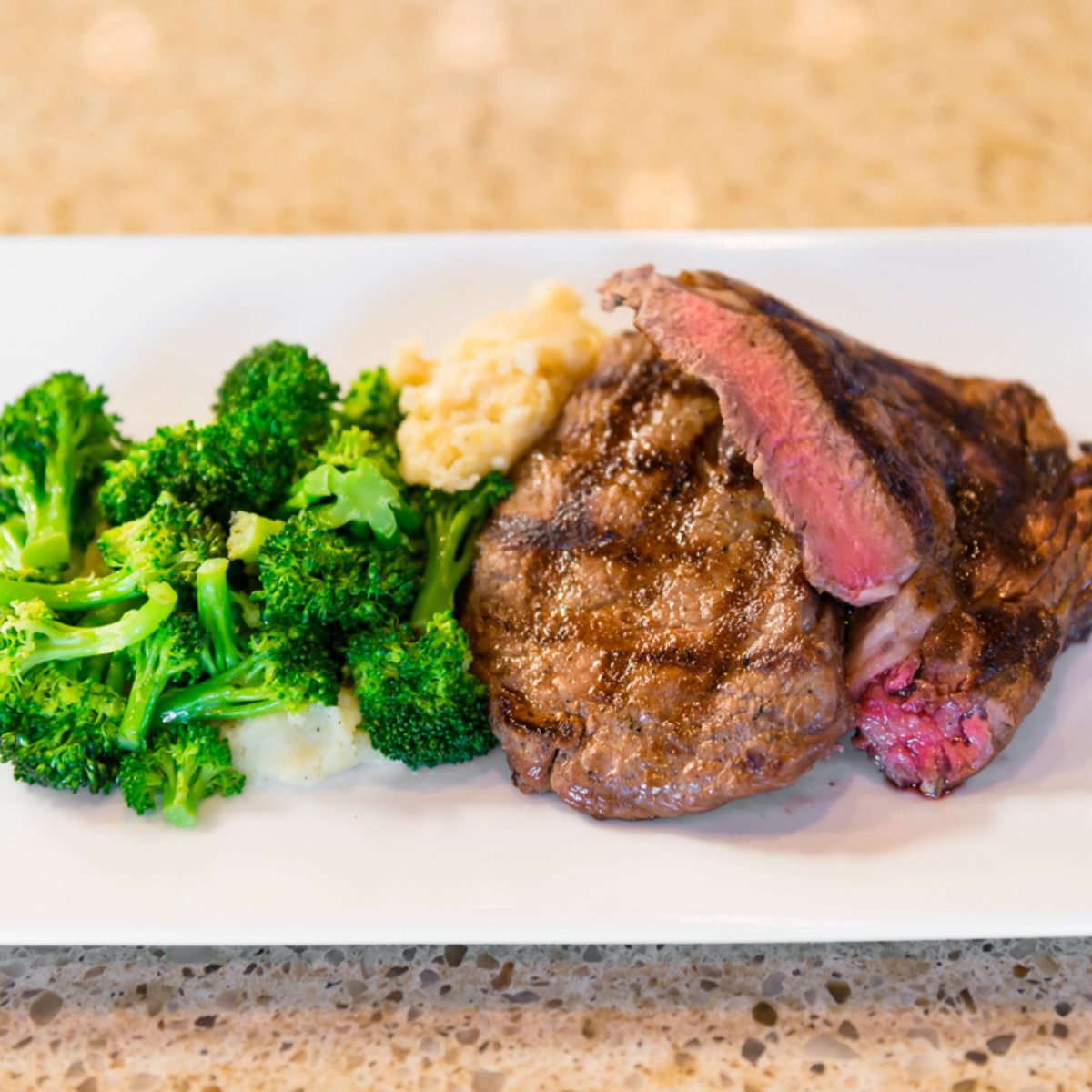 CraftPubHouse's tweet photo. One visit is never enough with ingredients as fresh as ours. Try our steak to find out why our regulars keep coming back! https://t.co/F7TZbH6MPJ