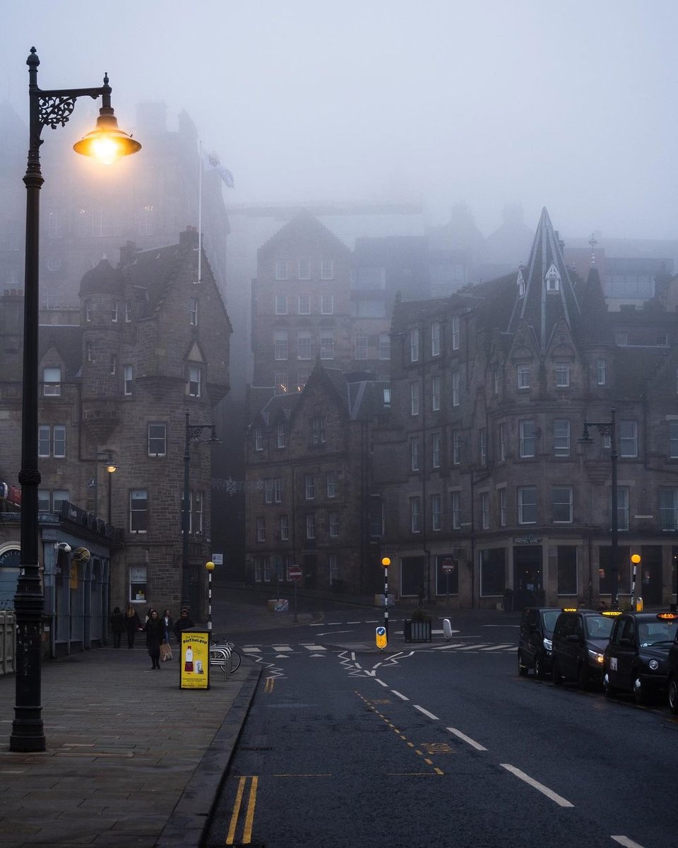 Eyesofgod__'s tweet photo. Edinburgh, Scotland https://t.co/6Hjlxu5bj9