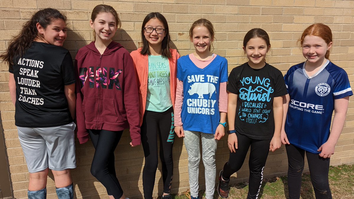 NorthWilm's tweet photo. Literacy Week comes to an end with our "readable" shirts!👕👚🧥#schoolspirit #sayitwithyourshirt https://t.co/O6id7AZp0Z