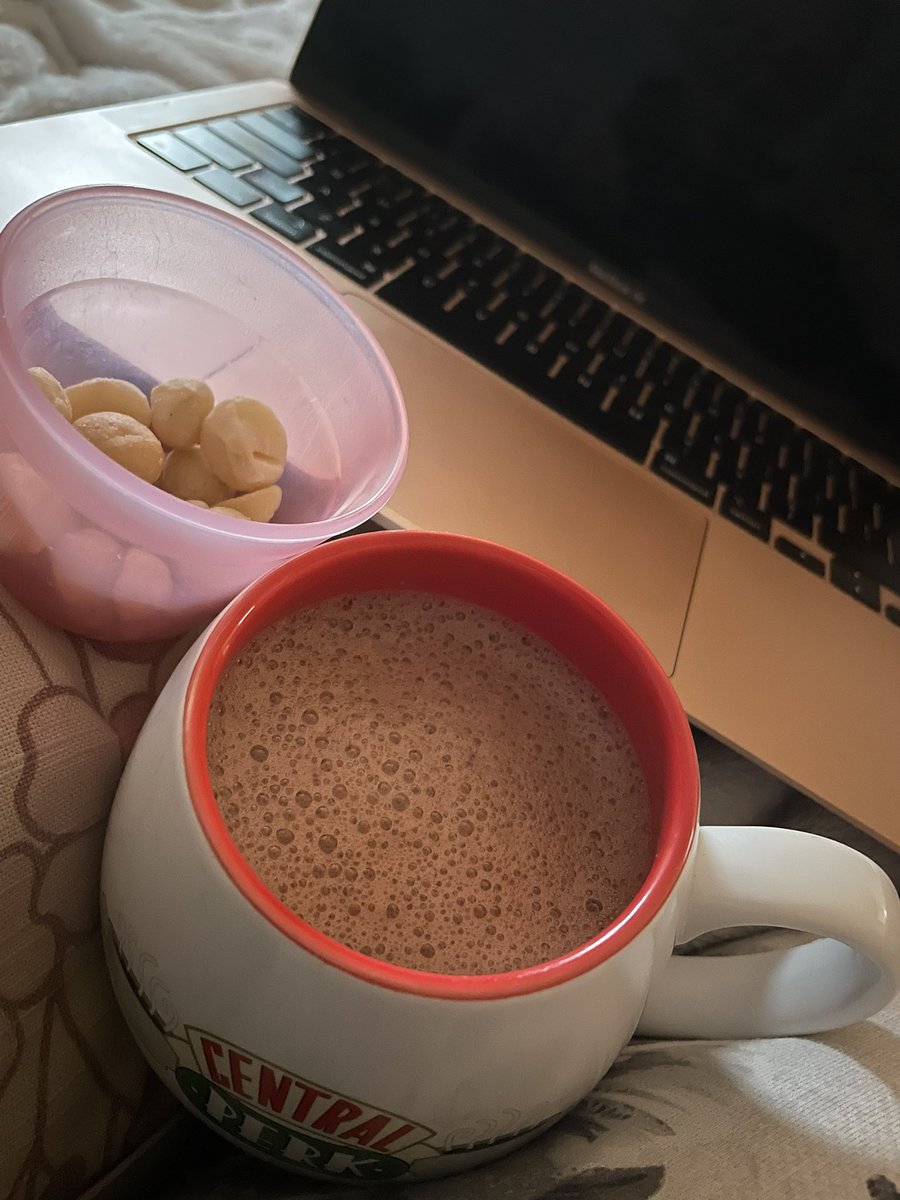 MartaVerse's tweet photo. And #ketosupper
This combo has about 560cal 😳 https://t.co/TadJF0Y0ol