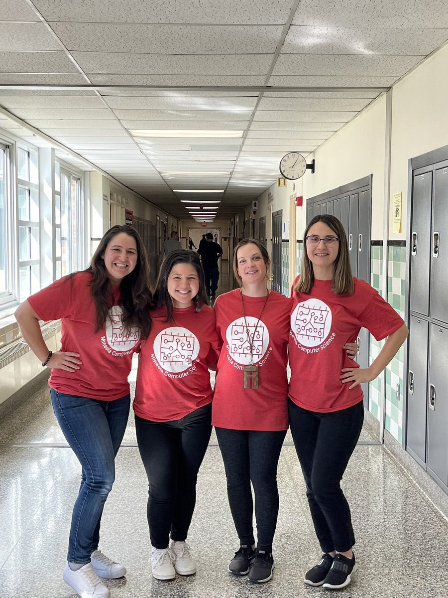 Successful day 2 of APCSP CREATE TASK @mineolahs with the best CS department out there! So proud for all our learners and all that have accomplished so far! #MineolaProud #cs