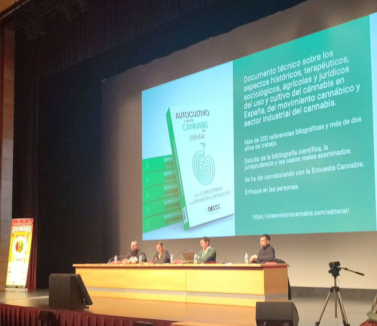BROTSANBERT's tweet photo. El abogado Gabriel Miró de #GEPCA y moderador de la Conferencia da por finalizadas las intervenciones dando paso a la ronda de preguntas del público. https://t.co/YjbFWWuDBh