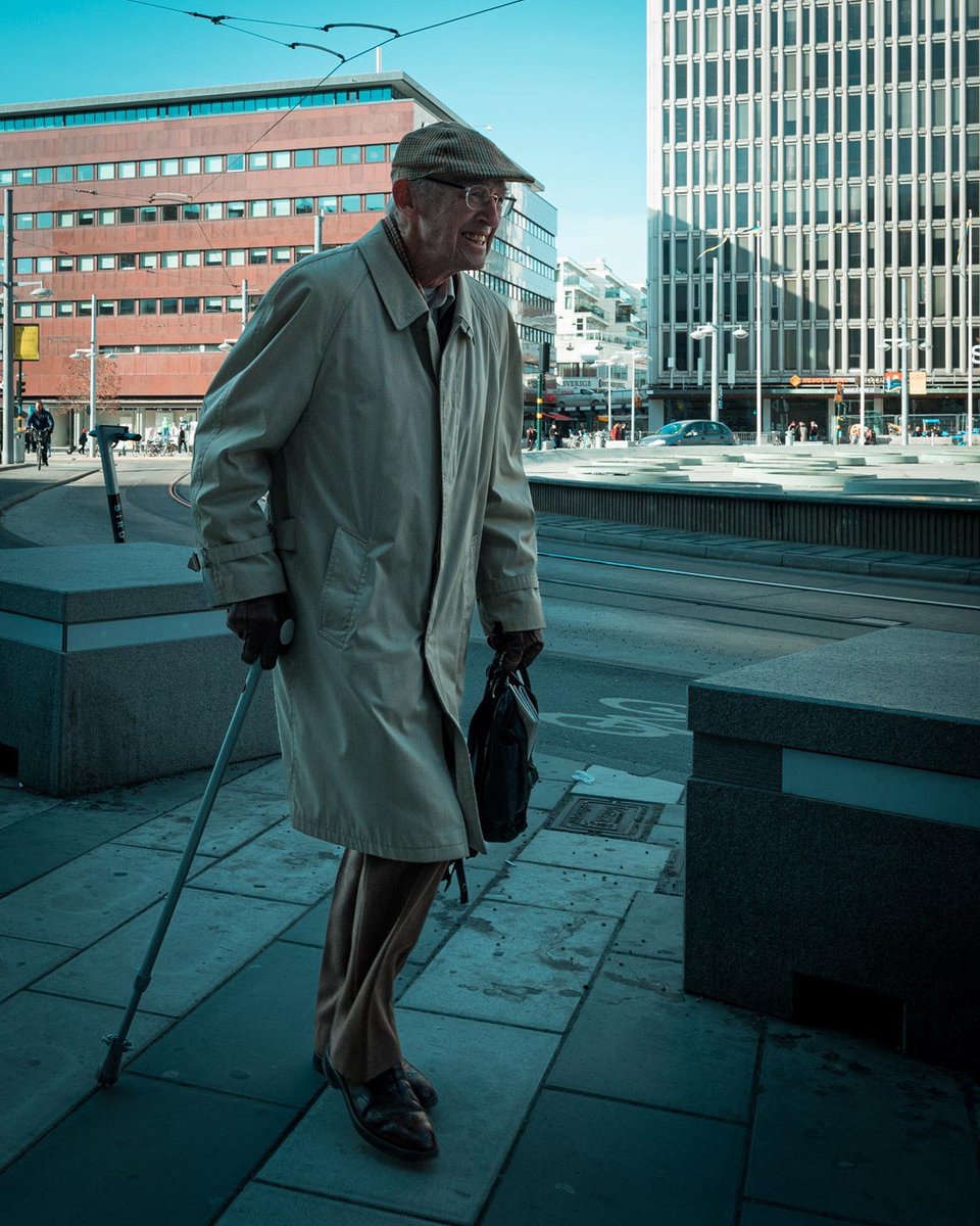 IssarCerrato's tweet image. Walk with me #streetphotography