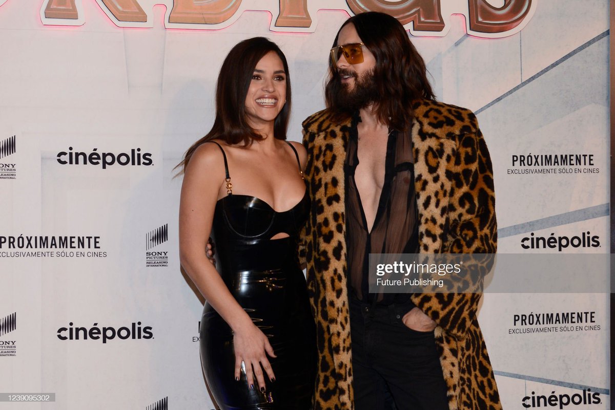 JaredLeto's tweet photo. FIRST MORBIUS PREMIERE IN MEXICO CITY!! GRACIAS MEXICO POR UNA NOCHE INVOLVIDABLE!!! LOS QUIERO UN CHINGO!! 🇲🇽🧔🏻‍♀️🦇🧛🏻‍♀️

@MorbiusMovie #MORBIUS

📸 Karen Melo / Future Publishing / Getty Images https://t.co/8o95Ar3om8