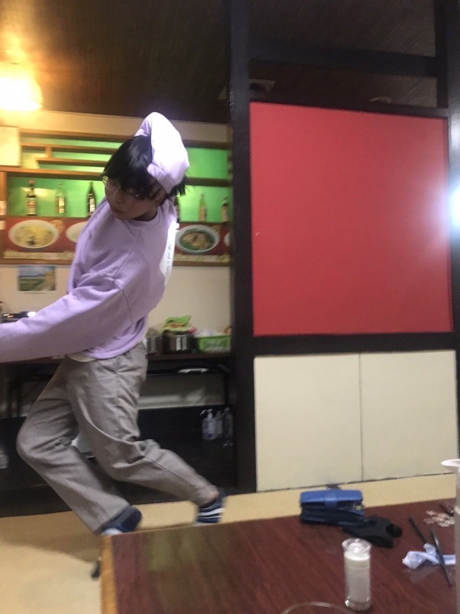 じゃり研きってのジェントルマン いわさきみらい

とにかく気遣いができる男！(たまに悪人になるけど 笑)
バイトで沢山お金を稼いでるから､お金に困ったらこの人に助けてもらおう！笑
#鳥大オンライン新歓