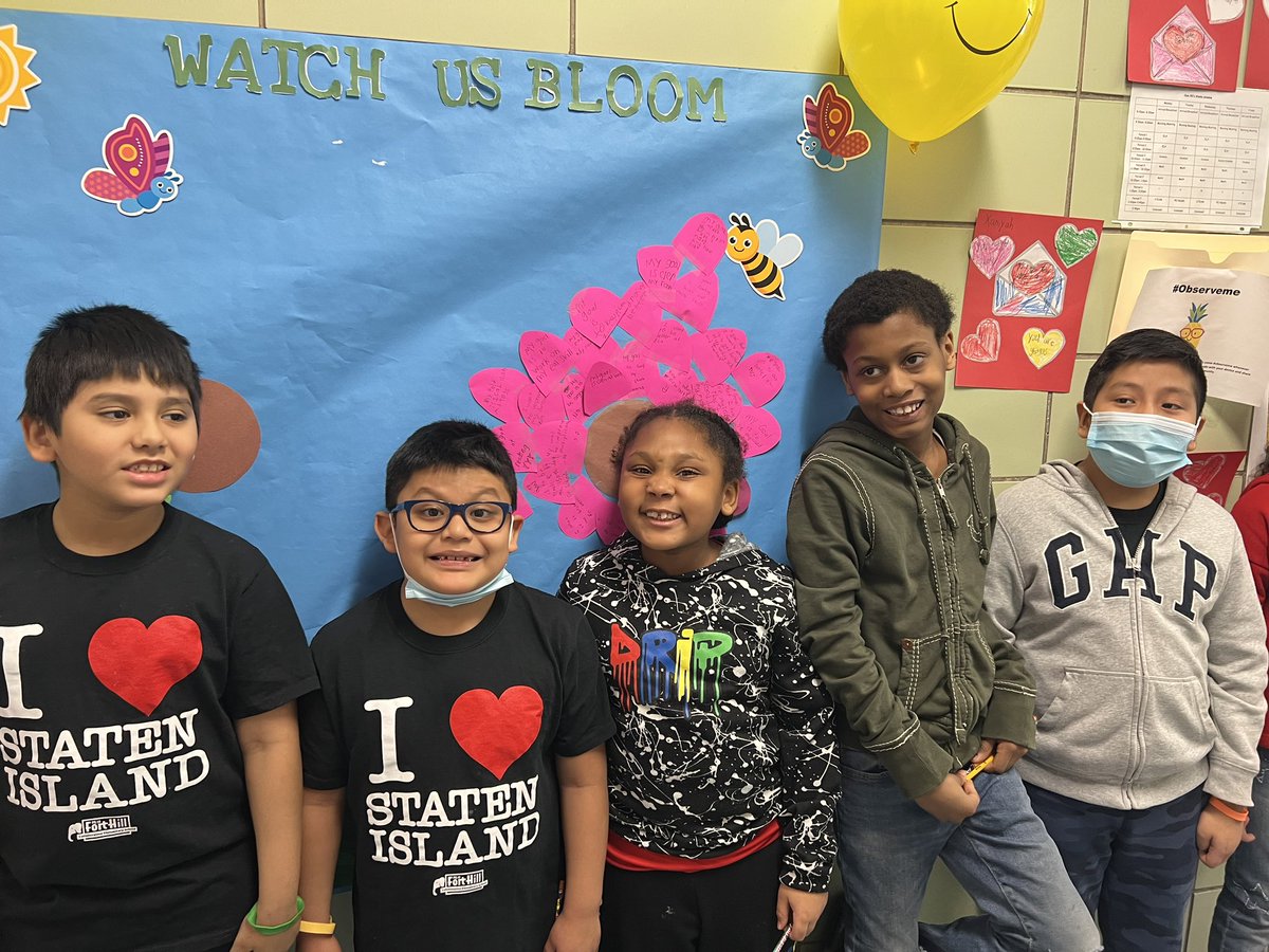 PS10FortHill's tweet photo. Station 3: WATCH US BLOOM! 🌸🌺💐🌷🌻 Peep 👀 our goals we set for ourselves as a school!! #InternationalSELDay 💛 @DrMarionWilson @SIBOD31 @NYCSchools @DOEChancellor @teacherromero72 @jenn_funes https://t.co/cOEZKxNBVZ