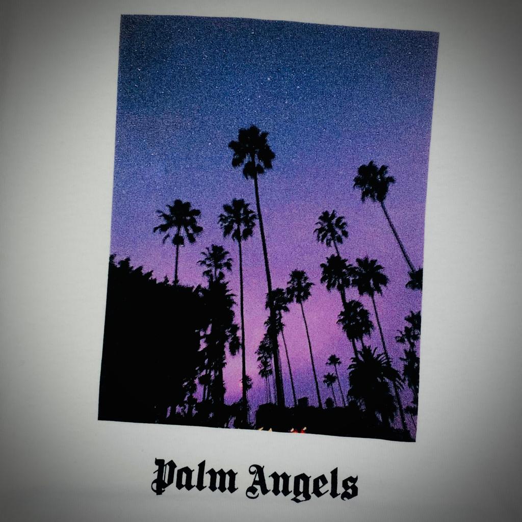 Daily Pick: Get ready for the lighter nights with the Stars &amp; Palms T's ✨🌴! Get yours for £60 under RRP here: bit.ly/36aXzGO