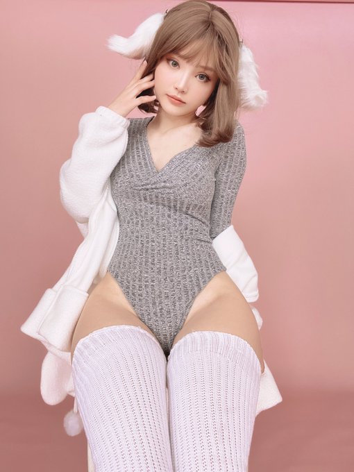 Watch Alisa Pika Pika's leaked NSFW photo on TwXstars