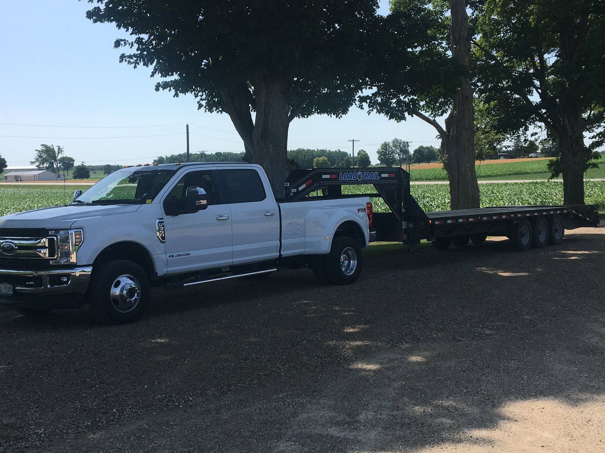 I’m going to try to not spam Twitter but you guys never let me down. Trying to fill a load back FROM Manitoulin Island/sudbury area as well as a load TOO new Liskeard/Northbay area. Thanks AG Twitter RT appreciated Throw back picture from 2019 simpler times 😂