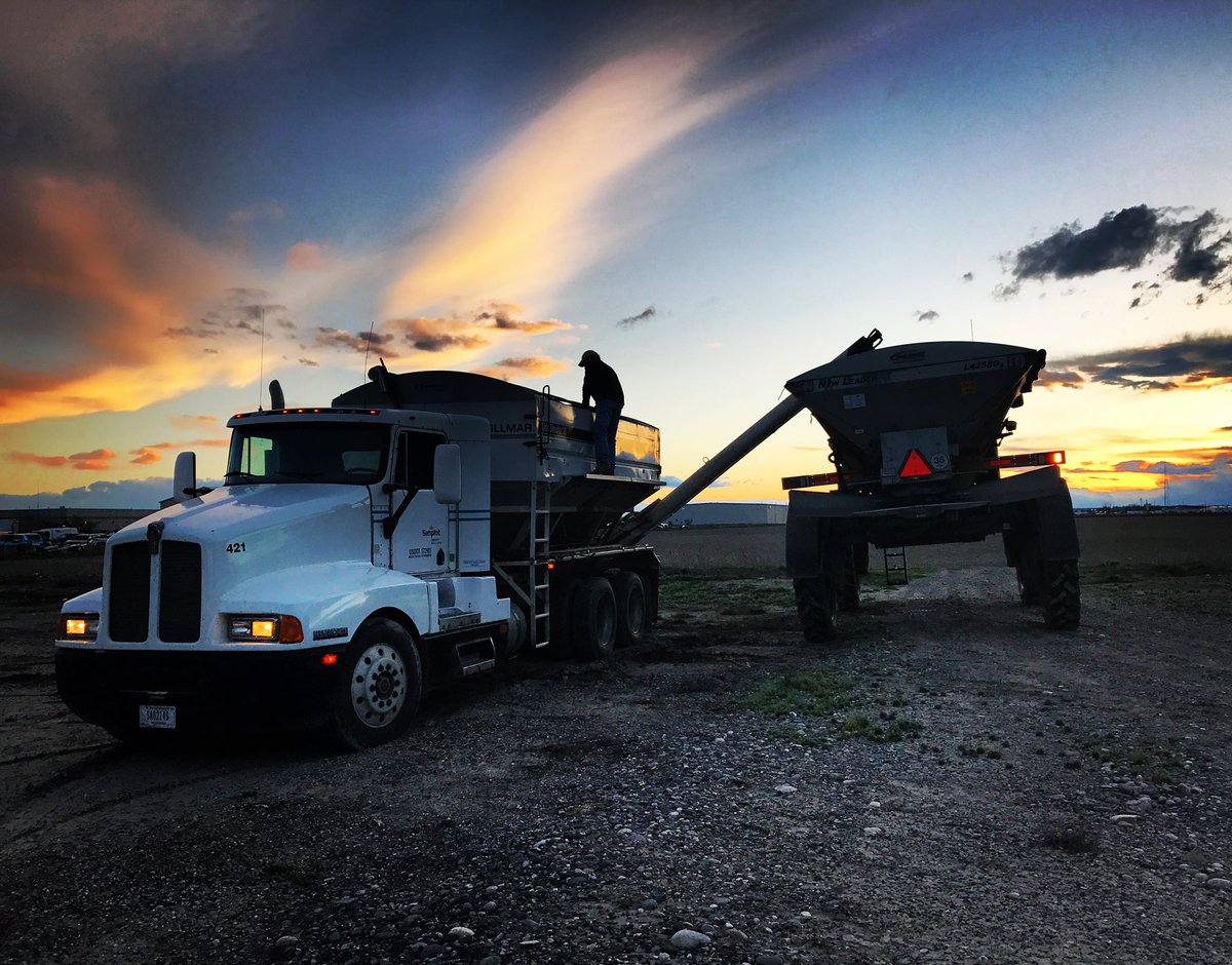 Jaymi_Wegner's tweet photo. Looking forward to warmer weather and jumping back in the cab with growers to show them #Farmcommand in action! @farmers_edge https://t.co/B3qcY5wUEC