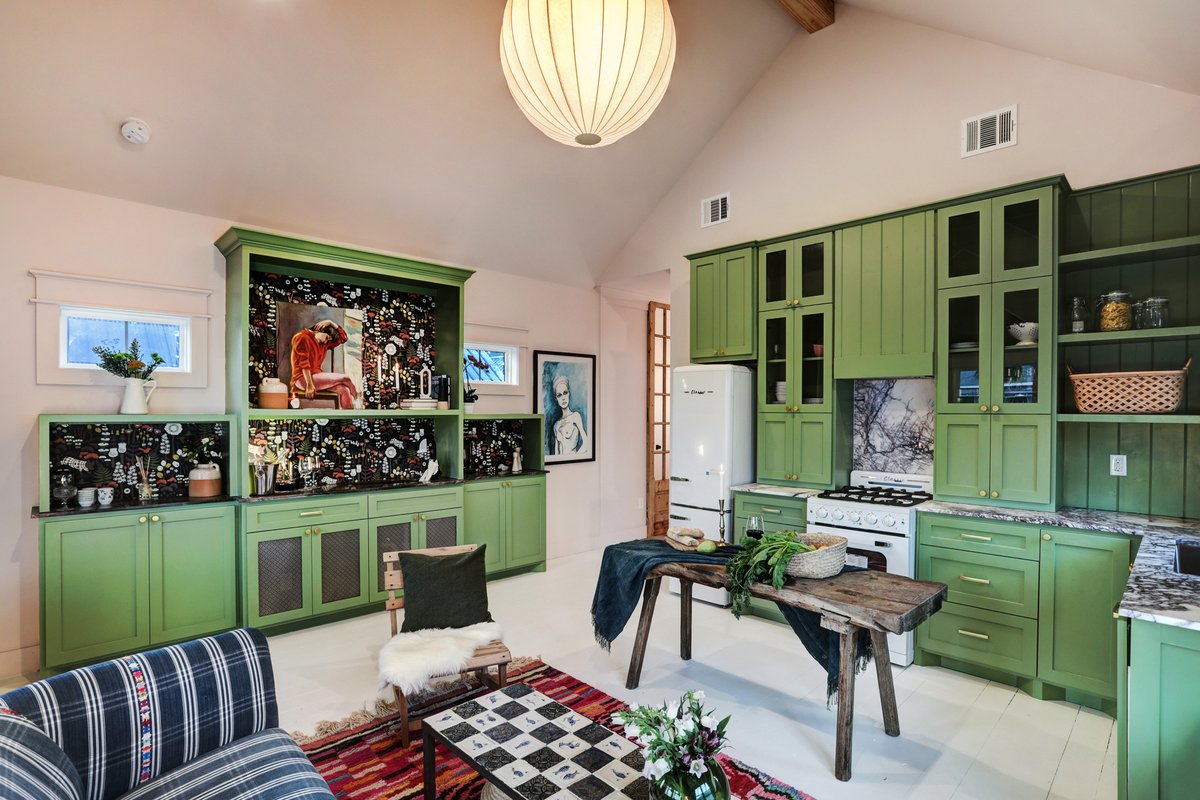 TKImages's tweet photo. 680 sqft of perfection! 

1216 32nd St | 680 sqft | East End | $470,000 USD | MLS# 76334180

Photographer: Dan Young
Editor: Judy Dail
Agent: Jennifer Delaney | Nan Properties
Builder/Designer: Plum Construction
#tinyhouse #tinyhousemovement #galveston #realestate https://t.co/JfIWxnNKCX
