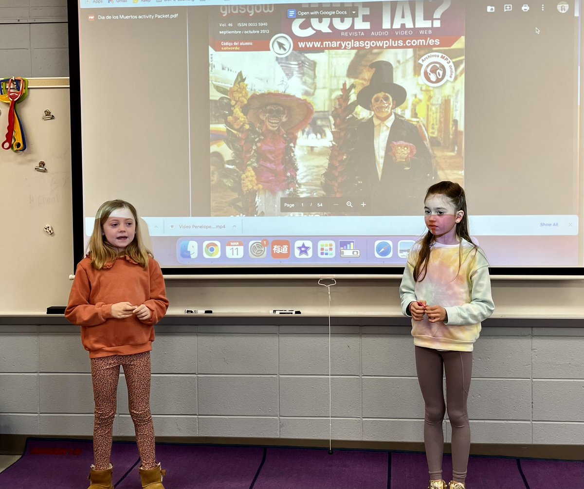 JwanLF67's tweet photo. In the World Language Week, we learned about the Day of The Dead in Spanish culture, and had a Q&amp;A session with our 2nd-grade experts!#cherokeeinspires #findingjoy67 https://t.co/Pf499RdsIM
