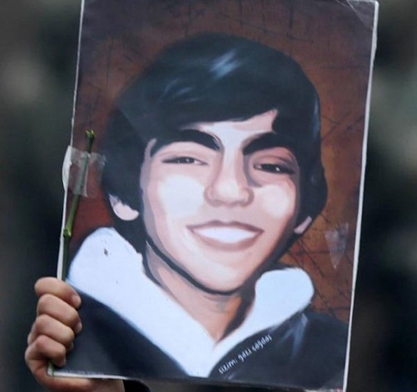 onurcingil's tweet photo. Her zaman kalbimizdesin kardeşim....
#BerkinElvan https://t.co/F9r8ZehSuM