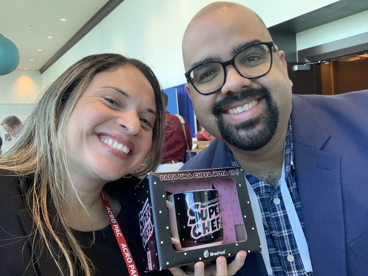 IvyRadOncMD's tweet photo. Friday #ACRO22 is 🔥🔥🔥
Time w #RadOnc #Legend Dr. Charles R. Thomas.
@ARRO_org #EISC @VidalRadOnc got me a “Super Chefa” mug.
Learning w @CyWashington20 @DanielleCerbon @S_W_R_O Chair @CrystalSeldon about #GynOnc from #WeWhoCurie 
@jennamkahn DrFisher @emmacfields @JillRemickMD https://t.co/19VMMAgE6L