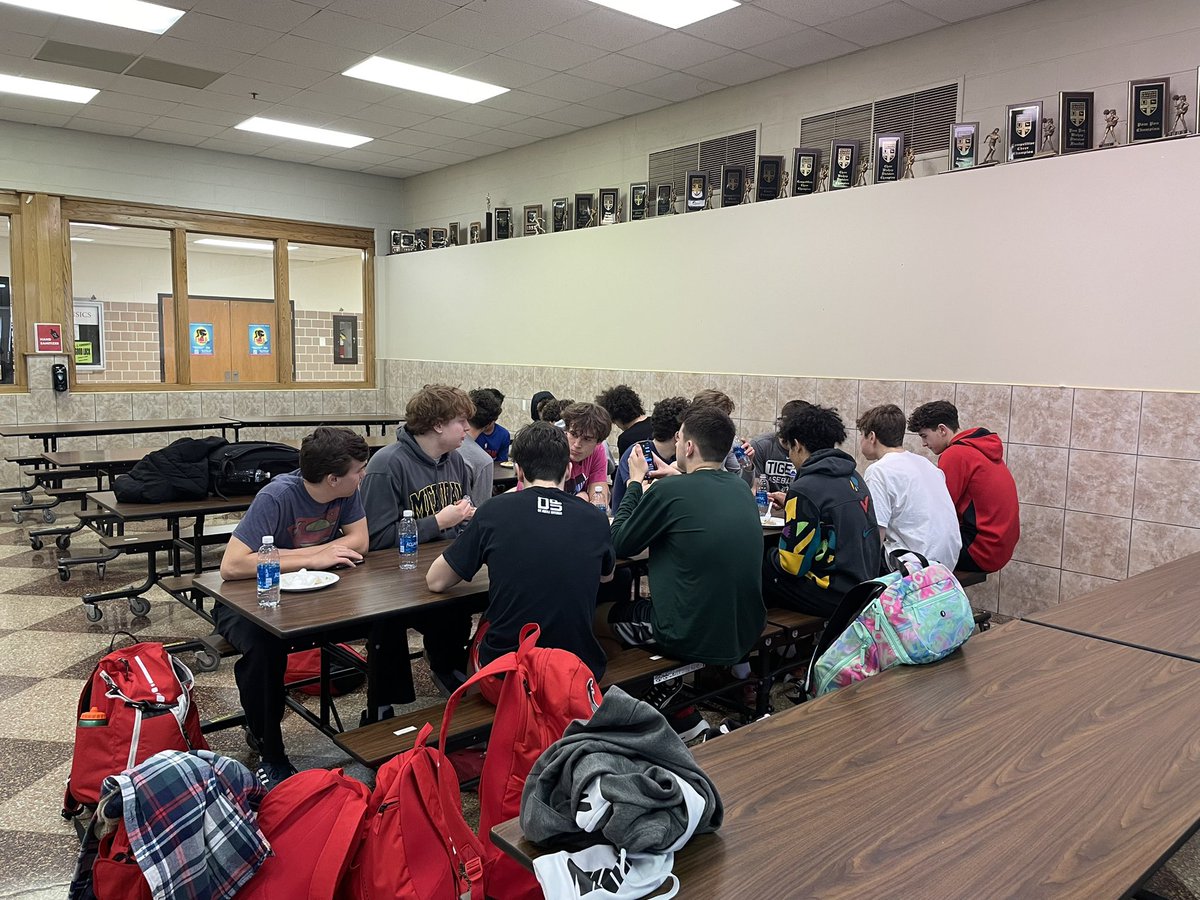 Divine Child Hoops (@dchoops15) on Twitter photo Walk Thru then Team Lunch!! 🏆 Hope to see the entire DC community show out for the boys tonight at Dearborn 7 PM 🏀<a href="/DCFalconFever/">Falcon Fever</a> <a href="/DivineChildAthl/">DCHS Athletics</a> <a href="/DC1958/">Divine Child HS</a> Walk Thru then Team Lunch!! 🏆 Hope to see the entire DC community show out for the boys tonight at Dearborn 7 PM 🏀<a href="/DCFalconFever/">Falcon Fever</a> <a href="/DivineChildAthl/">DCHS Athletics</a> <a href="/DC1958/">Divine Child HS</a>