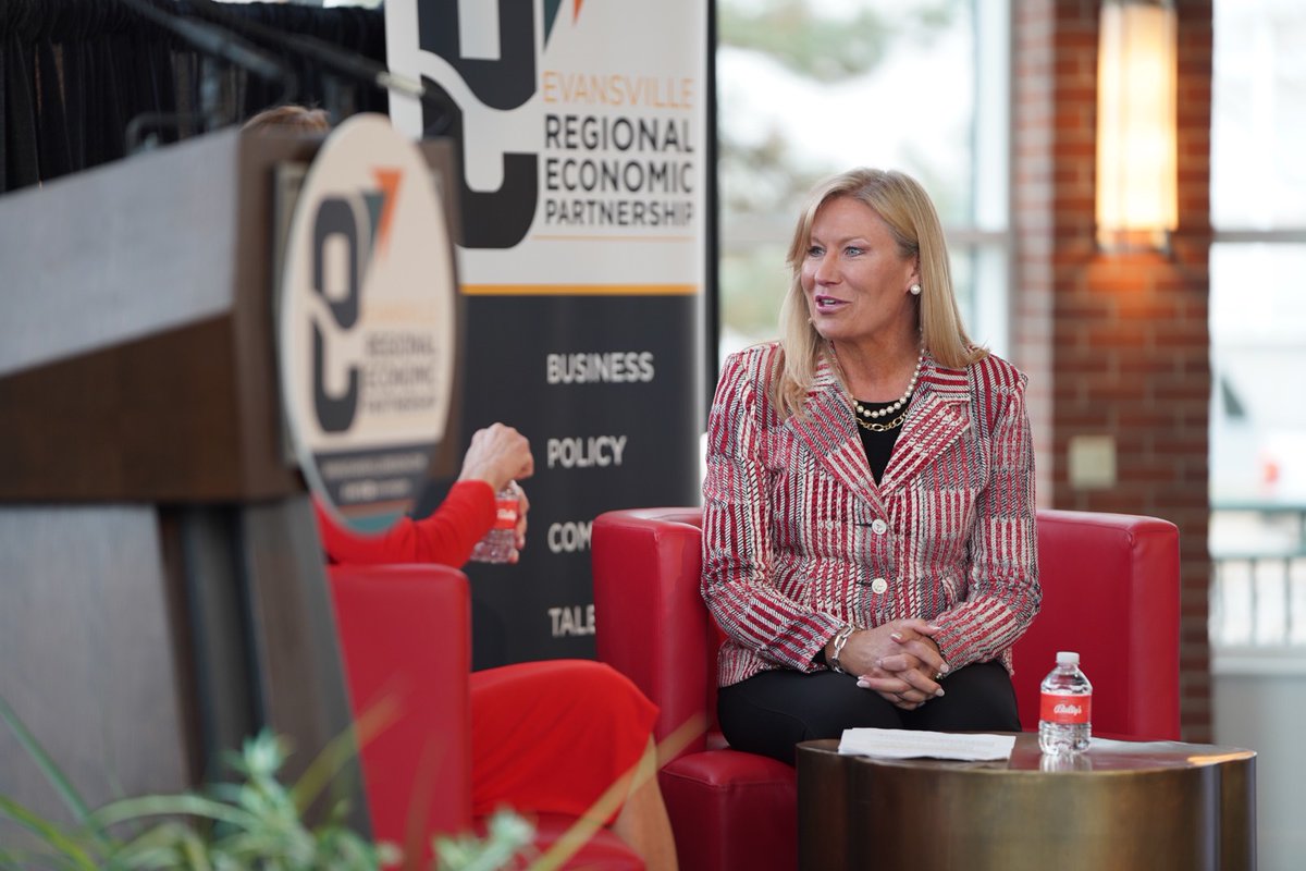 Christine Keck, E-REP Treasurer and Managing Director, Federal Government Affairs for CenterPoint Energy is leading the conversation with Lt Governor Suzanne Crouch. Lunch with the Lt Governor is presented by Old National Bank and CenterPoint Energy. #Indiana #NextLevelAgenda