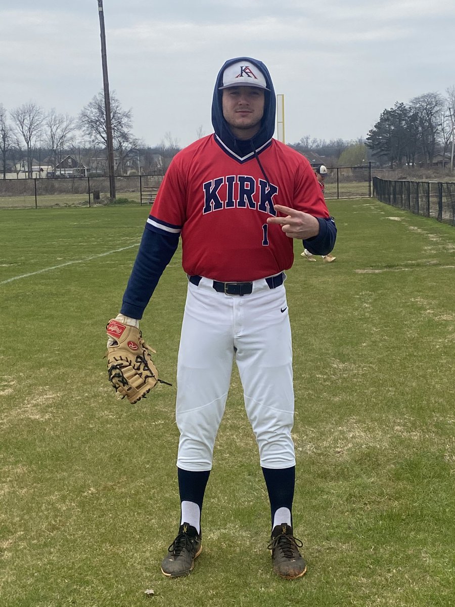 kirk_academy's tweet photo. Windshield of 32 degrees w 23mph winds in Tunica Academy!! @EthanPresley4 is dripped out as usual ‼️‼️ #Raidas #200feet #blrd https://t.co/iyZ24tUdJ3