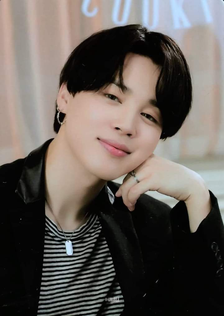 Christi76459090's tweet photo. @Cinepolis Mi bias es JIMIN 😍💜 https://t.co/qhHI7FRI7h