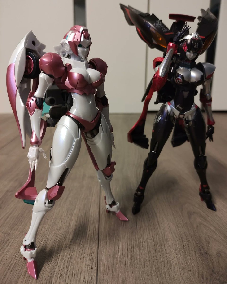 victorleezz's tweet photo. 變形雙妹嘜
#大火鳥玩具 #ex01plus #武機姬 #mocha https://t.co/4ZuOhQXWTm