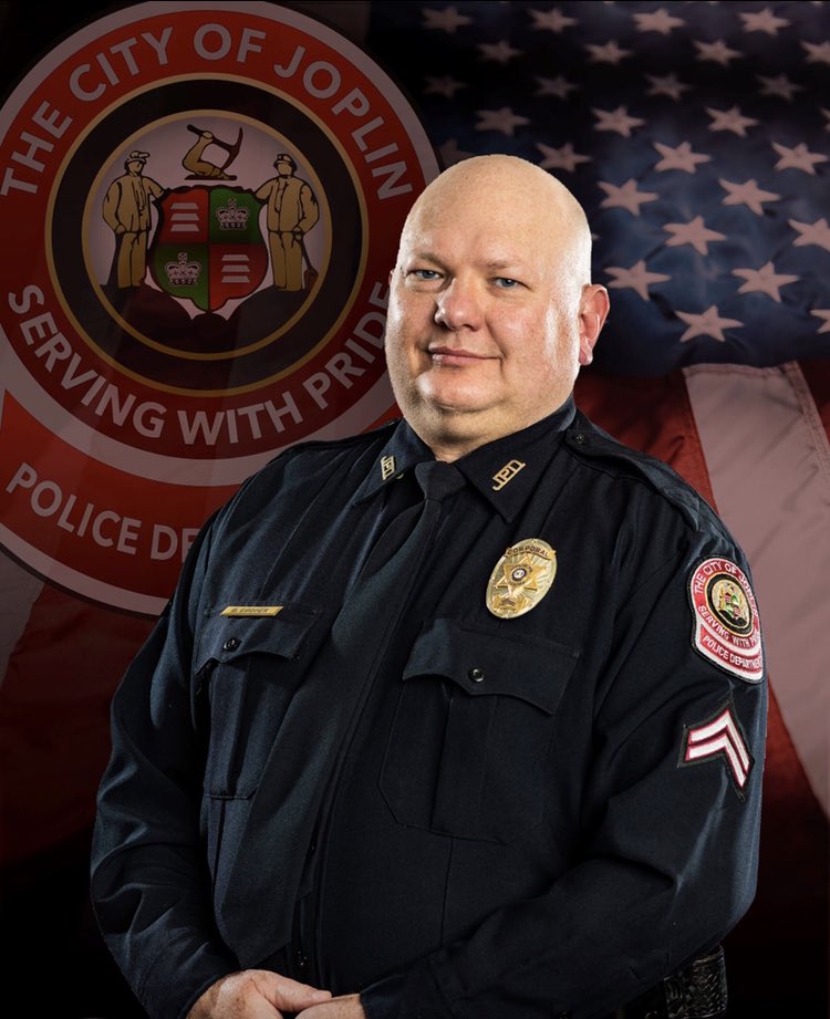 bigricanman's tweet image. Rest In Peace @JoplinPD Corporal Ben Cooper who was shot &amp;amp; killed on 3/8/22 after responding to a disturbance call. He was a 19 year veteran &amp;amp; leaves behind a wife &amp;amp; 2 daughters. Please retweet to honor him 😞💙🖤🙏🏼 #BlueLivesMatter #BackTheBlue #StopKillingUs #EnoughIsEnough