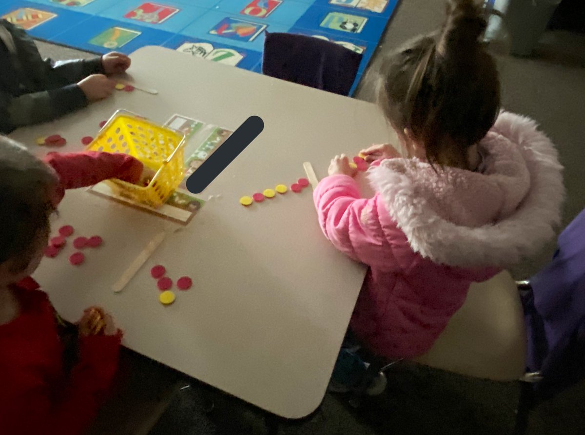 AngelaRanous's tweet photo. Students decompose numbers into partners using break apart sticks for visual representation. @OtterBias @JoTysor   #itsbetterinthegrove https://t.co/CODZksvJrt