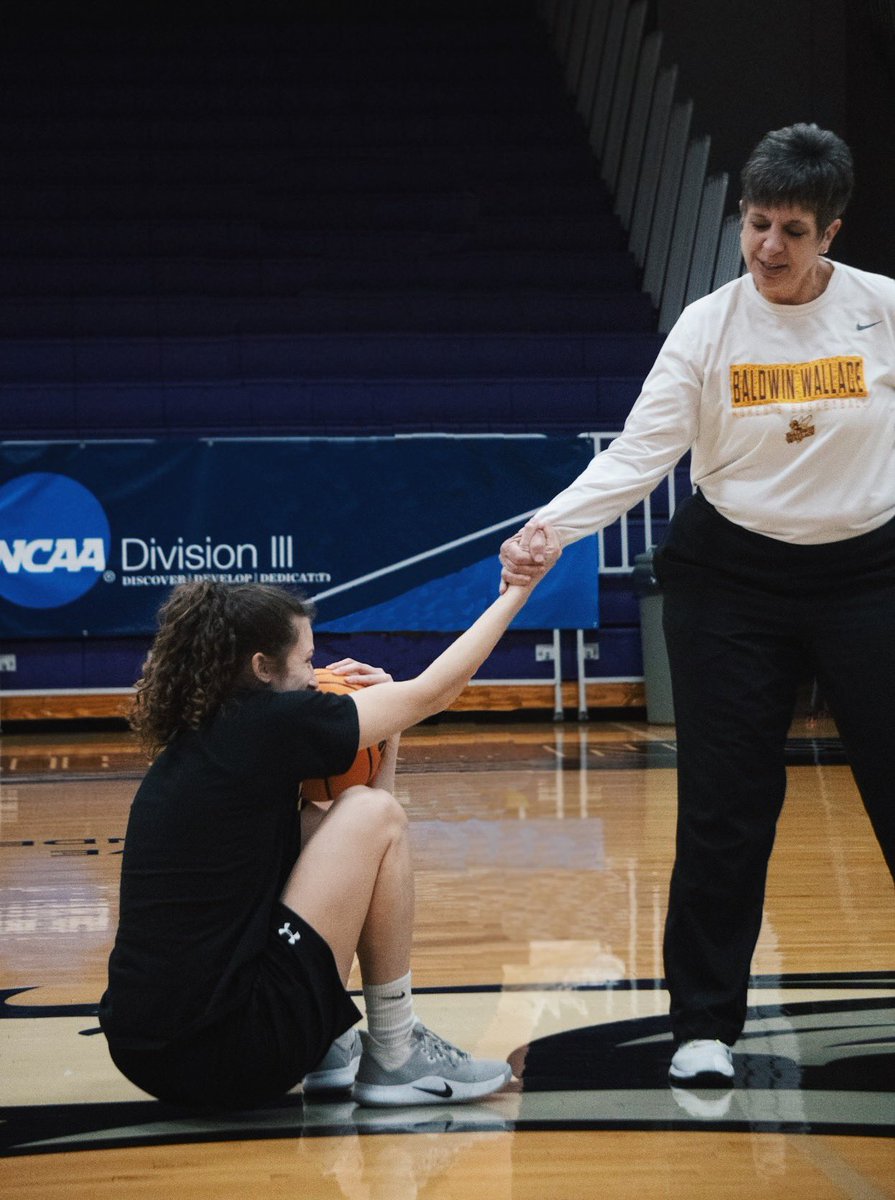 A few flicks from this morning’s shootaround in 📍Whitewater, Wis. 
So, so Sweet 🍭
#YesYesYes
<a href="/BW_wbasketball/">BW Women's Basketball</a> | <a href="/NCAADIII/">NCAA Division III</a> | <a href="/d3hoops/">D3hoops/Patrick Coleman</a>