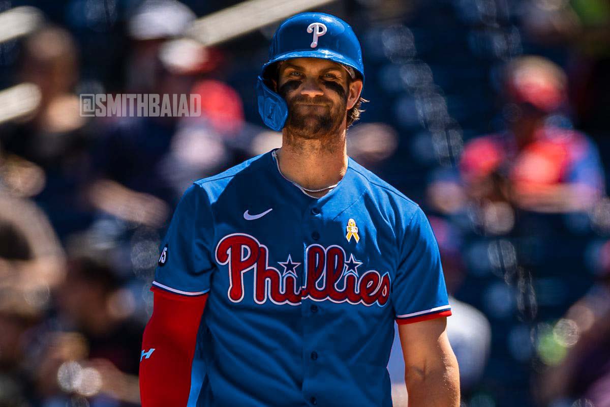 StupidMoneyPod's tweet photo. Now that we’re back, it’s time for the Phillies to break out these bad boys. https://t.co/YVnEyCvhpt