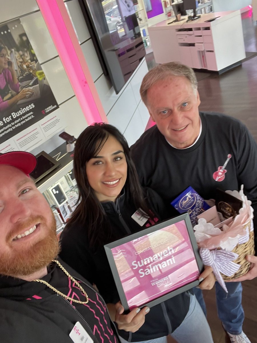 We are very excited for Sumayeh being recognized for 2021 T-Mobile Annual Winner’s Circle. We appreciate all she does to drive great customer interactions and growth for Central TN! 💕 @StacyJCarlson <a href="/cjgreentx/">Chris Green</a> <a href="/TracyNolan_/">Tracy E. Nolan</a>