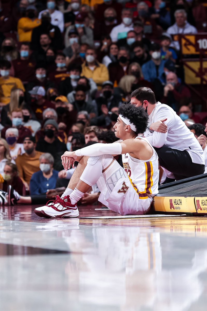 Nothing but love for you Gopher nation 💛. Thank you for embracing me with open arms and making my dream come true, I’m a Gopher for life!  #SkiUMah 〽️〽️
