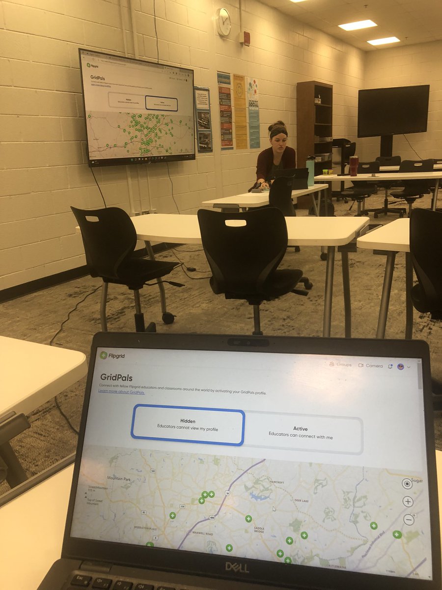 anoland314's tweet photo. #hoochpd #exploreandcreate Learning how to connect with other teachers through Gridpals @Flipgrid @mrs_abbyroberts @leelinit @HoochHappenings https://t.co/P3Y5oSYyQh
