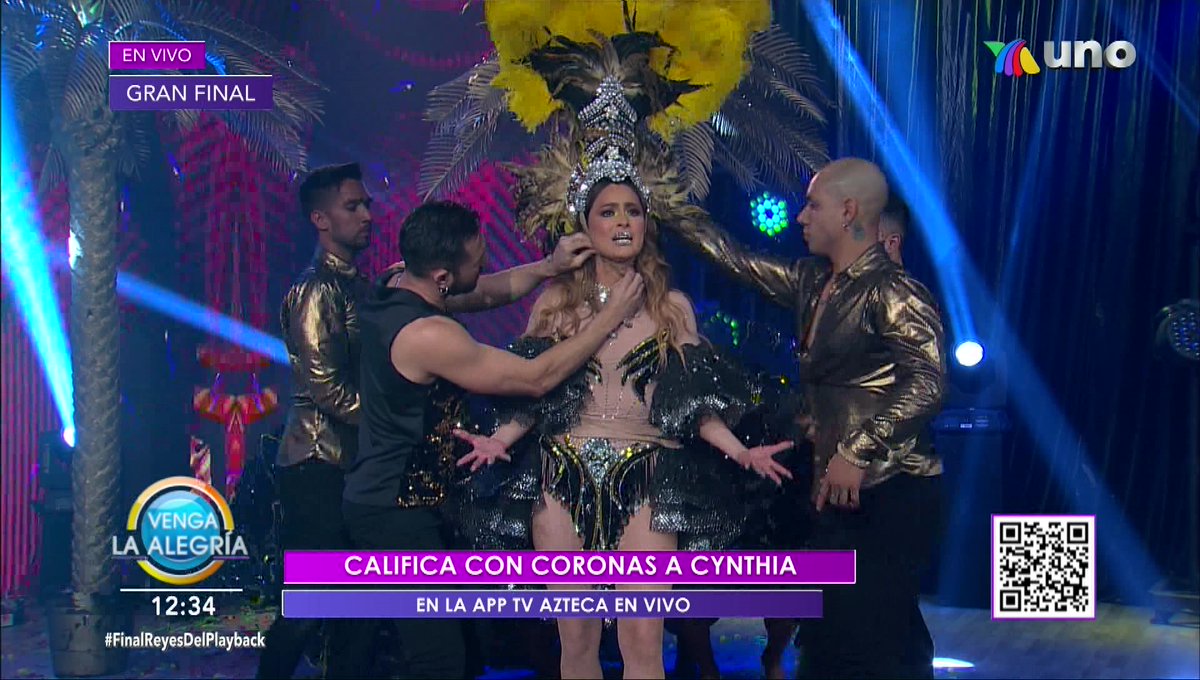 ROBLORD_'s tweet photo. @cynthiaoficial Eres una de las mejores artistas de México, una gran "Showgirl", una gran Vedete, una gran cantante, tanto cariño de tus fans solo se puede pagar volviendo a la música, a los escenarios ¡Venga! #FinalReyesDelPlayback @VengaLaAlegria 😘👏👏👏 https://t.co/1CJS3UrnIH