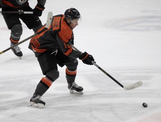 RDPKingsHockey's tweet photo. Kings Hockey is proud to announce the commitment of smooth skating defenseman, Tanner Sklaruk. The Stony Plain, Alberta native led the @SJHLTerriers defensemen with 30 points this season. The Kings will look for his strong play and hockey IQ on both sides of the puck.  @theSJHL https://t.co/YbWwy99UTZ