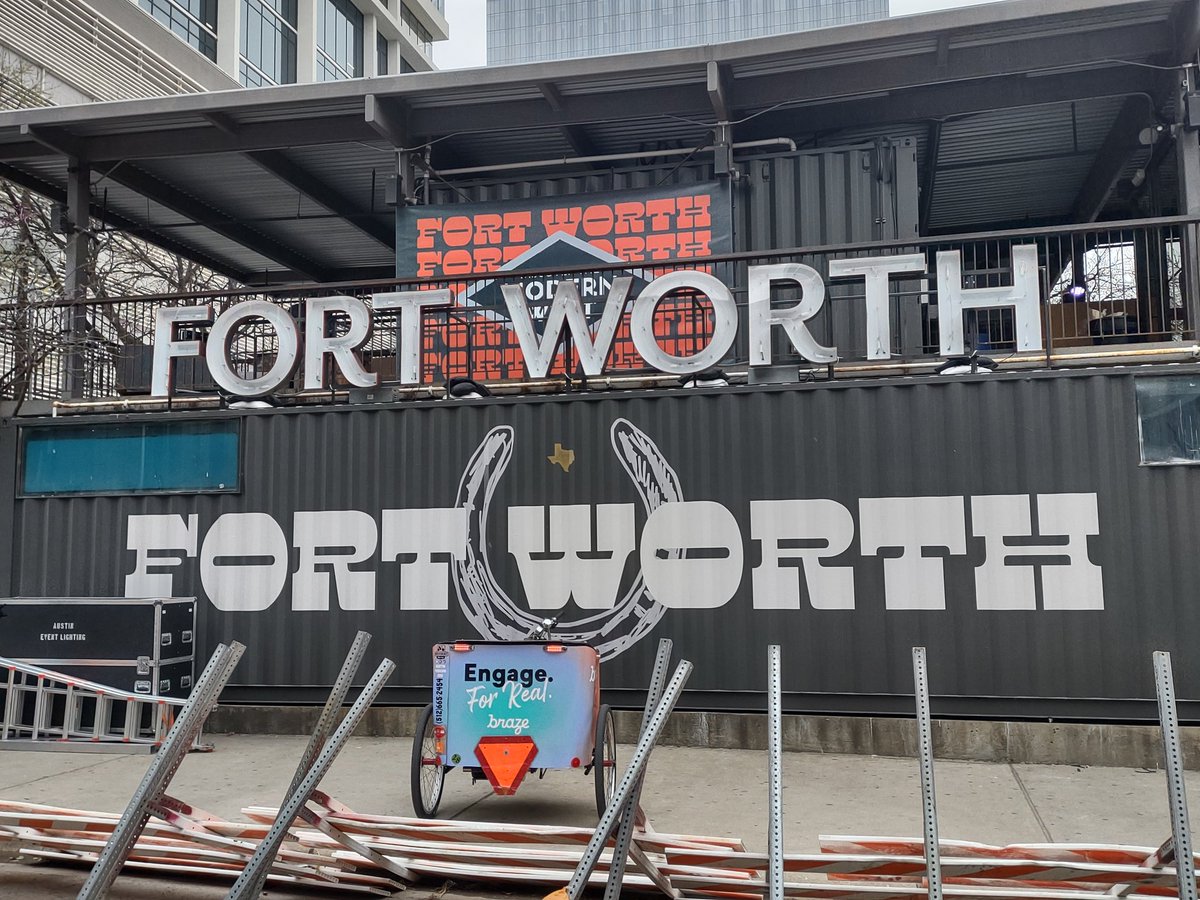 PediCables's tweet photo. Start #Spatial #Holodeck Go #Everywhere @ #SXSW2022 
#braze a trail with #movemintbikecab https://t.co/VpkH0QmQWs https://t.co/jTwSFcxPFg