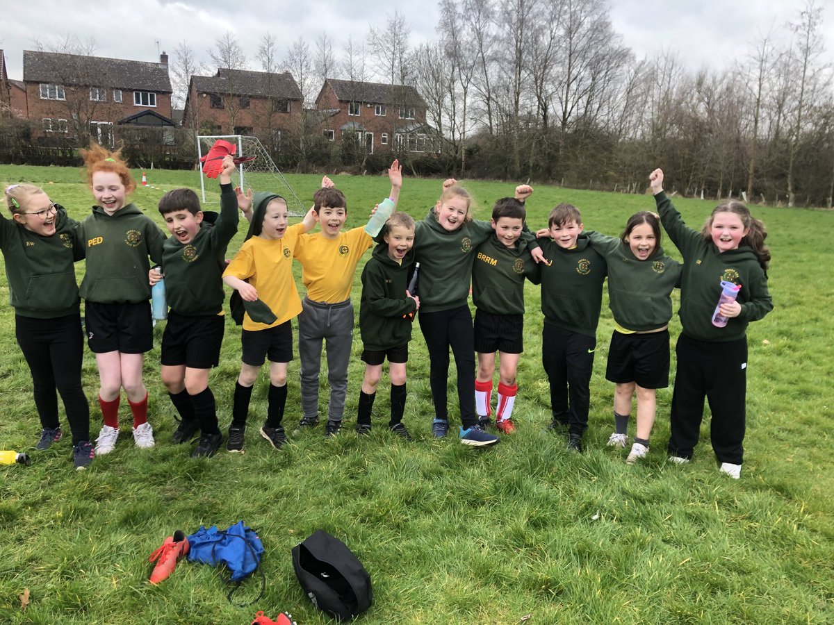 greenleafirst's tweet photo. Thank you to ⁦@StMichaelsStone⁩ for hosting our football match today. Well done to all- one win each team ⚽️⚽️ https://t.co/rQTDxjZjsd