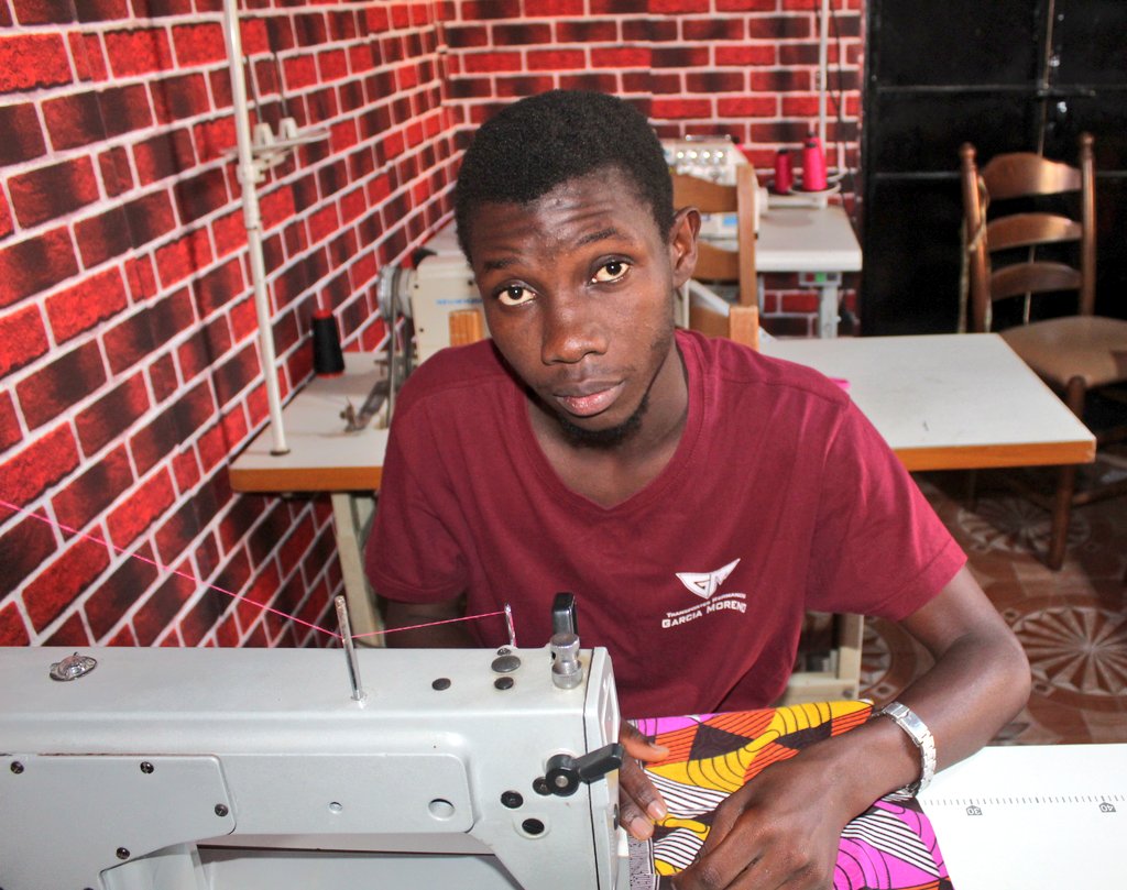 GirlsPrideGam's tweet photo. Meet Amadou, one of our team members who sew our reusable cloth pads and storage bags.
#GirlsPride #ReusableSanitaryPads 
#MaleInvolvementInSRH #Youth https://t.co/py23n7p9gj