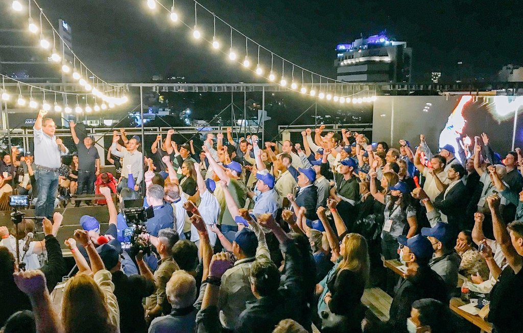 Seamos protagonistas del Paraguay que se viene, con trabajo, sin corrupción y lleno de oportunidades para todos los paraguayos y paraguayas. 
Un nuevo camino empieza, te invito a que lo recorramos juntos. 
Sumate