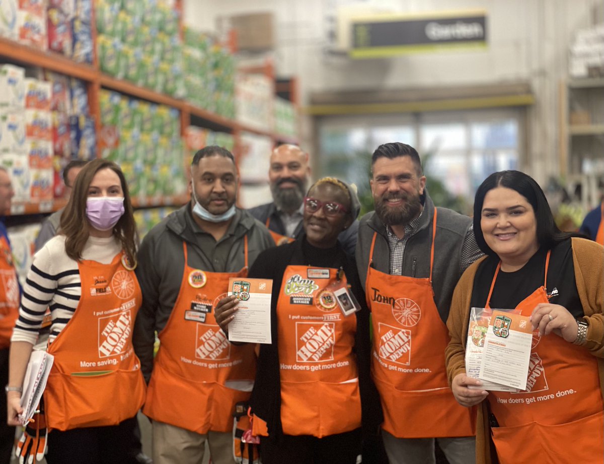Great job teams @THD4150 and THD4166 for representing #Philly #D95 #MidAtlantic during this weeks Operations Market Walk. Thank you RDO Chris for organizing this amazing event and the support from the leaders at the SSC! #Shrink #NotOnOurShift ⁦@cdougTHD⁩