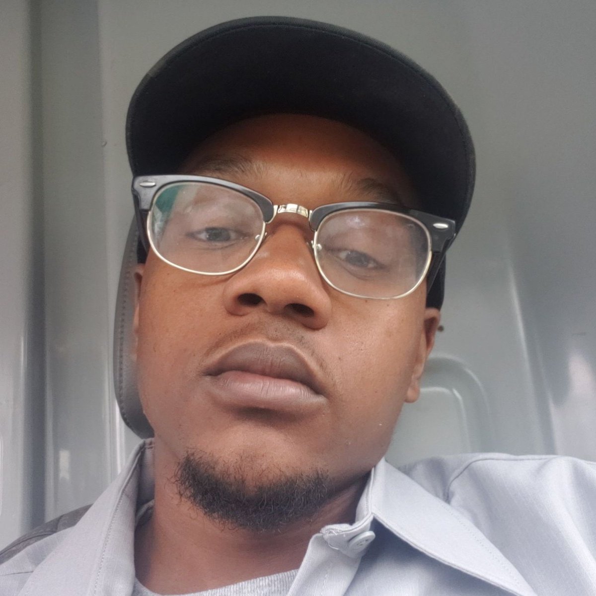 BeautyfullZo's tweet image. 👨🏾‍🔧