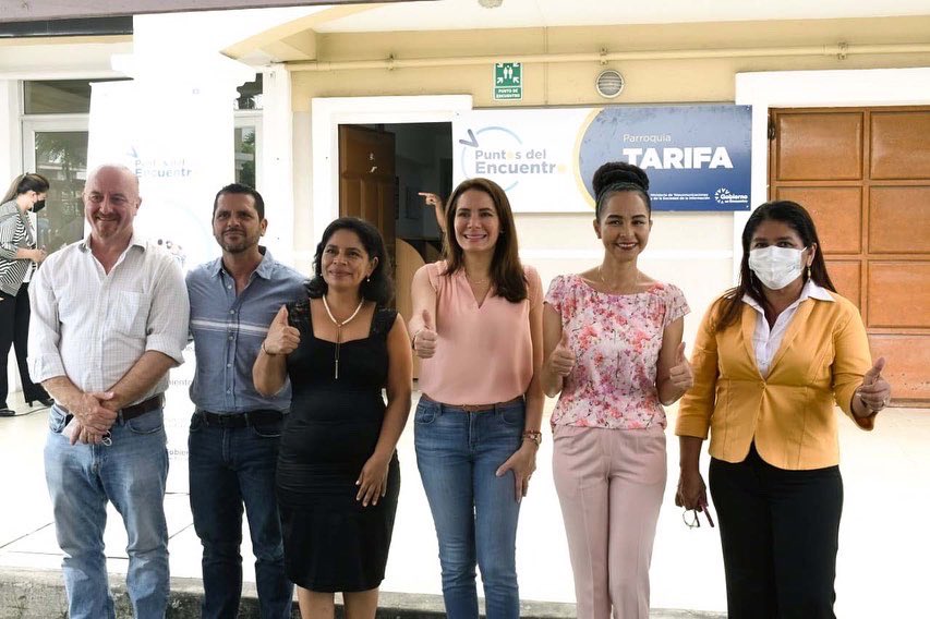 vmaino's tweet photo. ¡Activamos los #PuntosDelEncuentro! Cumplimos con el país, hoy aperturamos 250 de estos Espacios de inclusión digital para comerciantes, agricultores, emprendedores, estudiantes y miles de familias que se unen al Ecuador de la transformación digital. https://t.co/tcR3t2oDI8