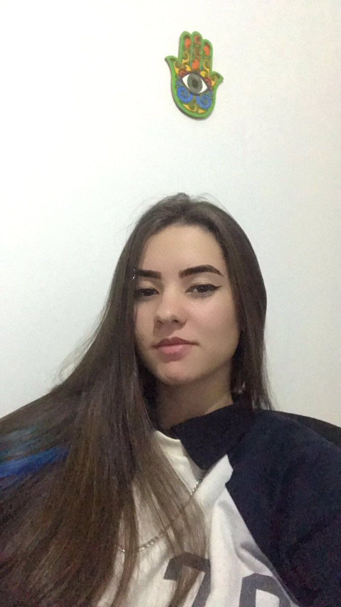 . Reage mulher, deixa eu tirar teu cropped  #MatchLGBTQ