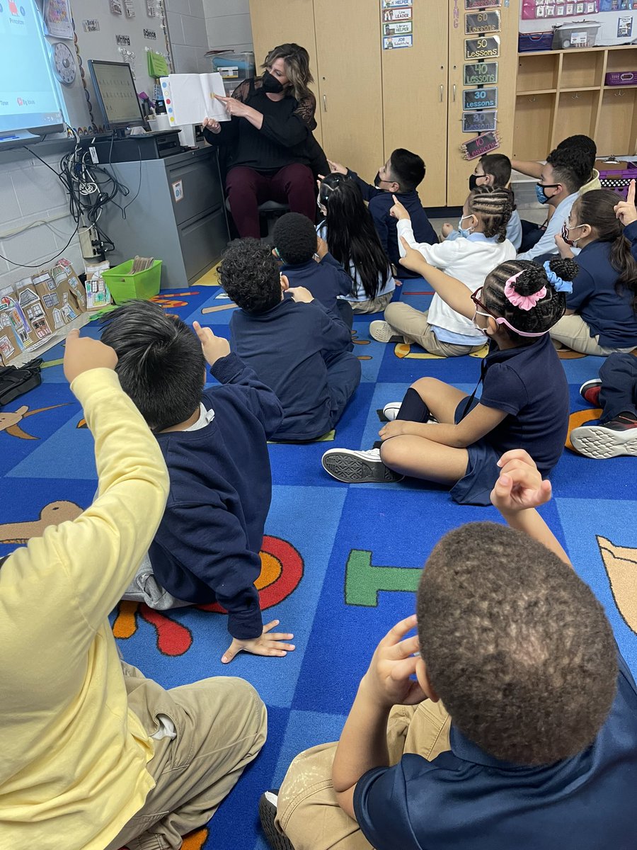 Miss Valianti tweet media