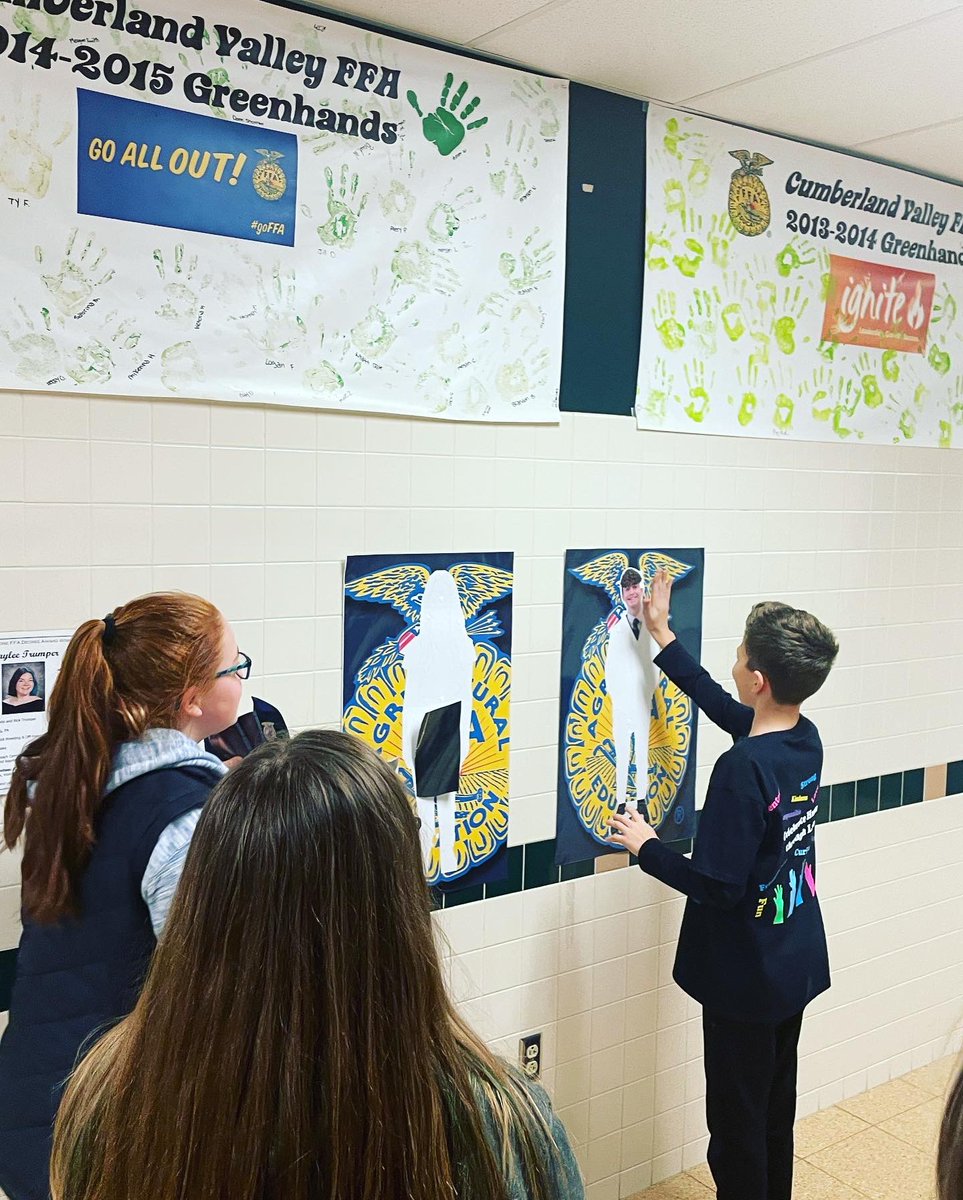 CV_FFA1954's tweet photo. Our March #MiddleSchoolAg club was all about FFA!
Middle schoolers learned about the FFA Emblem, Official Dress, and the FFA Creed! 💙💛 https://t.co/K7noKa4pFj