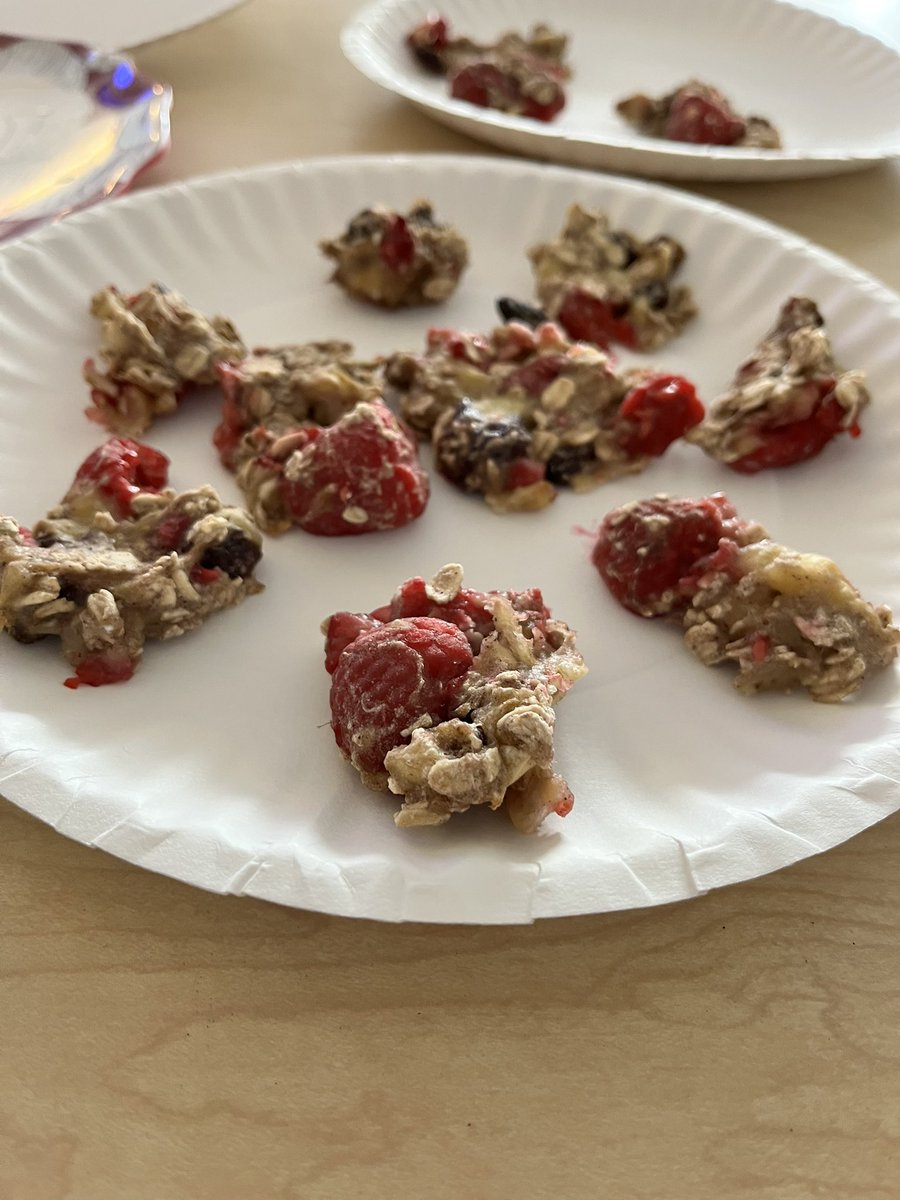 MissSidge's tweet photo. Cooking with our SNAPs! 
Making yummy Raspberry Rocket Boosters! https://t.co/cbc6Z9xtY6