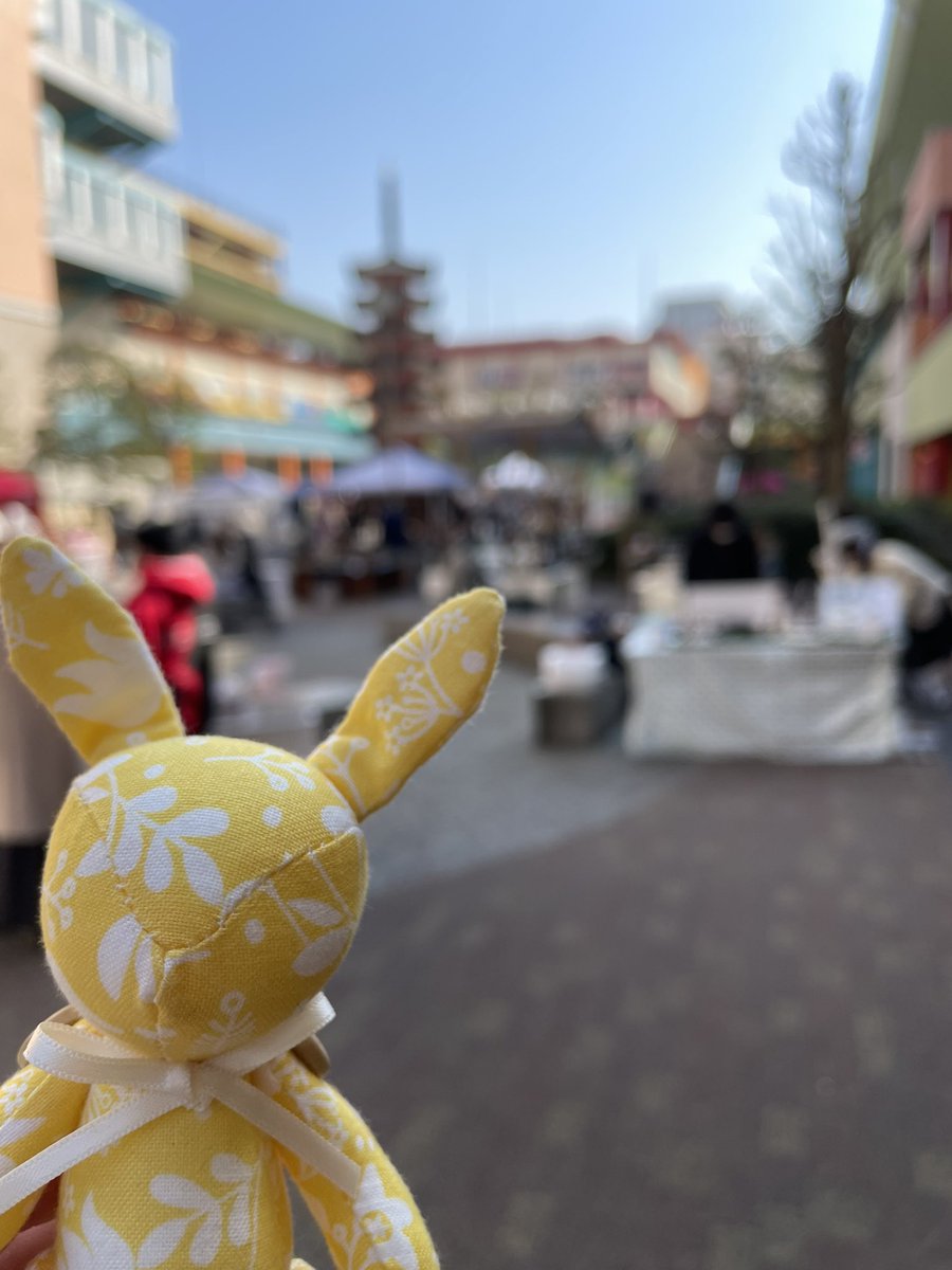 DropDrops2020's tweet photo. 春らしいポカポカ陽気になりそうな土曜日♪海老名のビナウォークにて楽しい雑貨盛りだくさんで出店中です❗️今日は出店者も多いのでぜひぜひ遊びに来て下さいね👍
#DropDrops2020 
#ハンドメイド
#移動雑貨店
#移動販売
#ViNAWALK_ebina https://t.co/EoRA6U5sVB